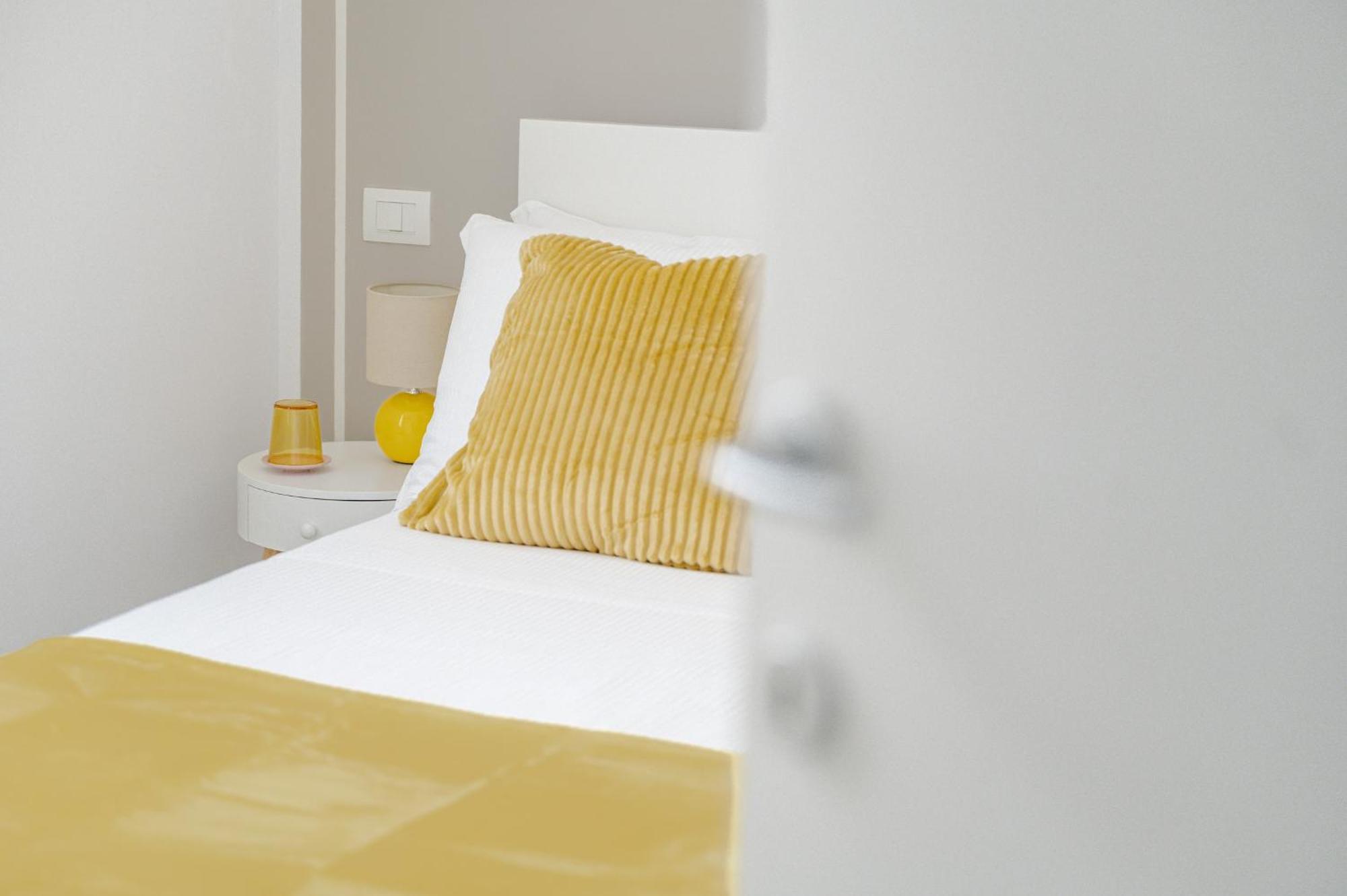 Via Ponte Alle Mosse, 19 - Florence Charming Apartments - A Chic, Newly Renovated Apartment Near Tram Leopolda, A Few Min From Downtown Εξωτερικό φωτογραφία